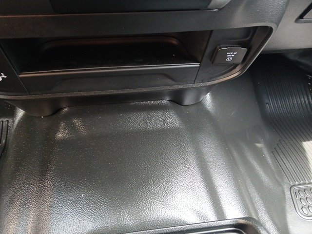 Used 2024 RAM 3500 Tradesman w/ Safety Group image 43