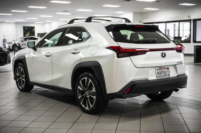 Certified 2025 Lexus UX 300h FWD w/ Accessory Package (Z2) image 8