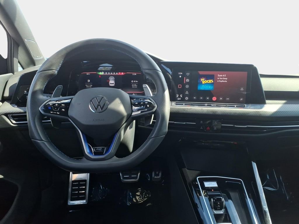 Used 2024 Volkswagen Golf R image 11