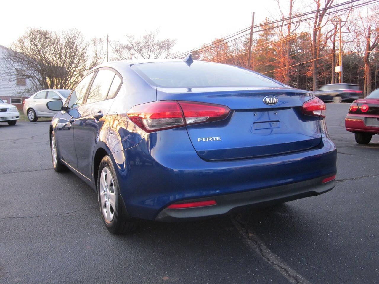 Used 2018 Kia Forte LX image 29