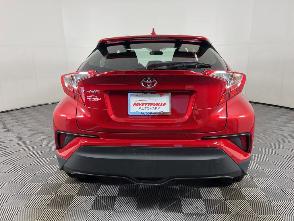 Used 2020 Toyota C-HR XLE image 9