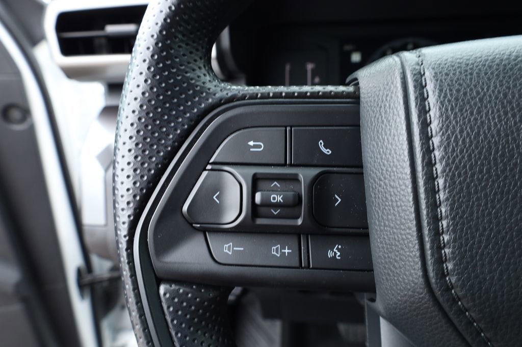 Used 2025 Toyota Tacoma SR5 image 25