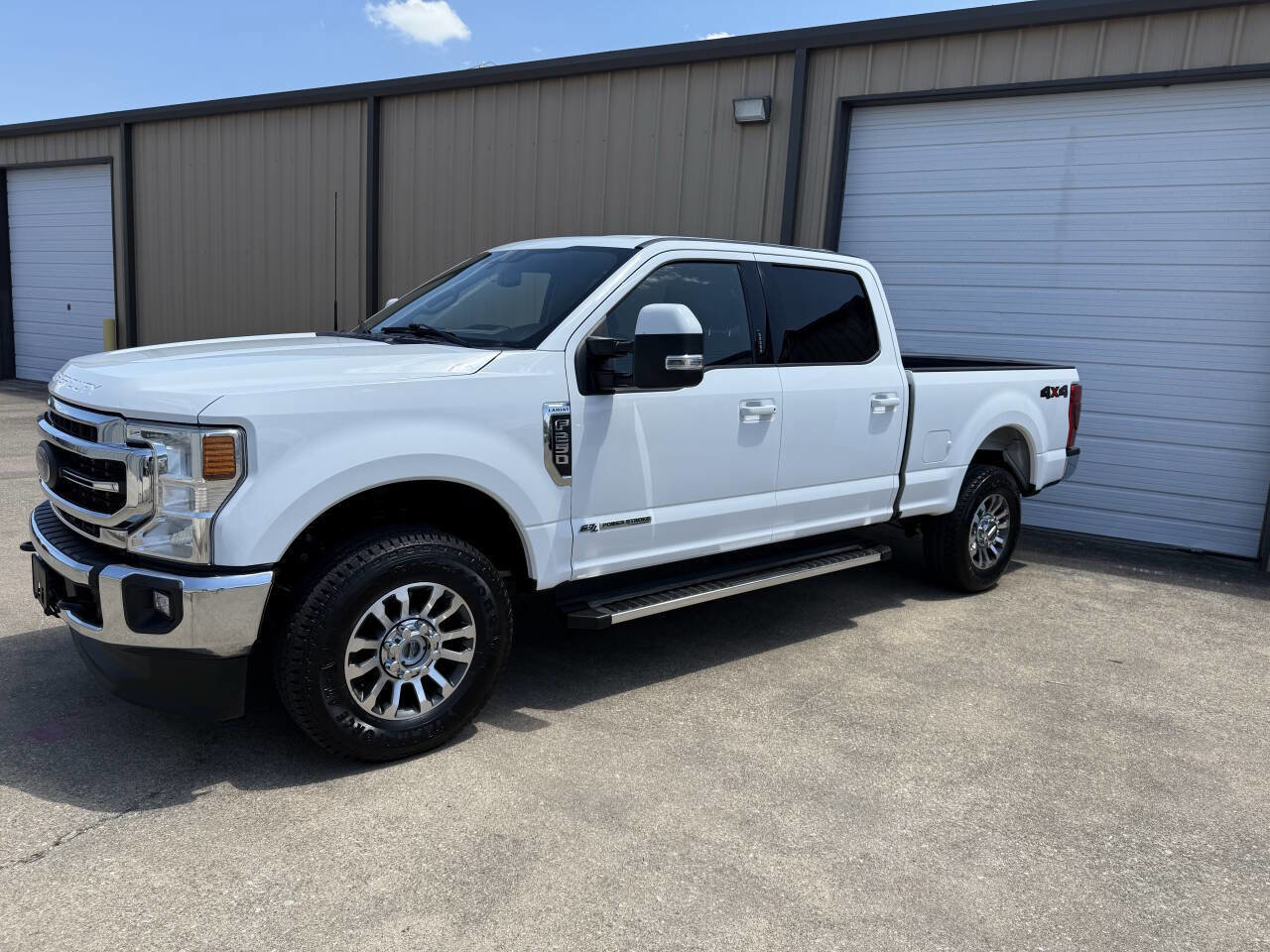 Used 2022 Ford F250 Lariat image 3