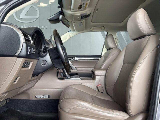 Certified 2023 Lexus GX 460 Luxury w/ Accessory Package image 9