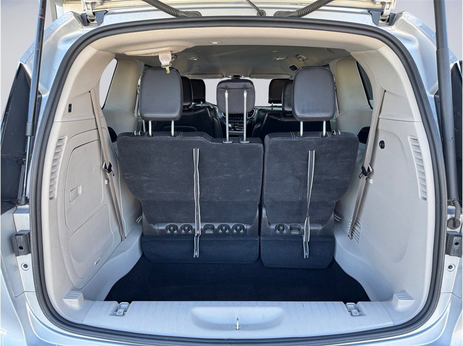 Used 2022 Chrysler Pacifica Touring-L FWD image 27