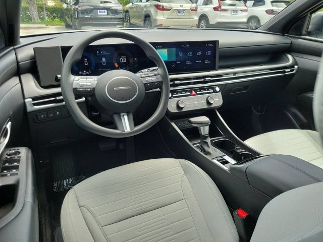 Certified 2026 Hyundai Santa Cruz SE FWD image 11