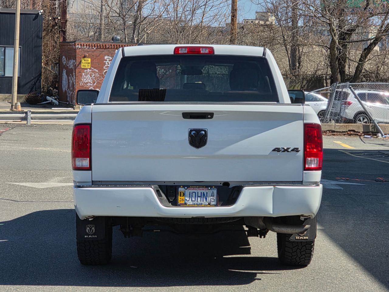 Used 2017 RAM 1500 Express AWD/4WD image 6