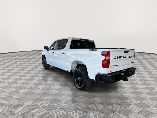 Certified 2025 Chevrolet Silverado 1500 Custom Trail Boss w/ LPO, Dark Essentials Package AWD/4WD image 8