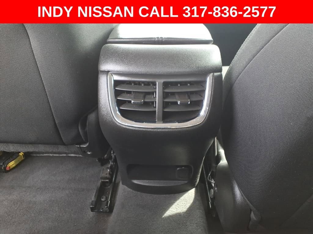 Used 2023 Chevrolet Malibu LT w/ Driver Confidence Package image 27