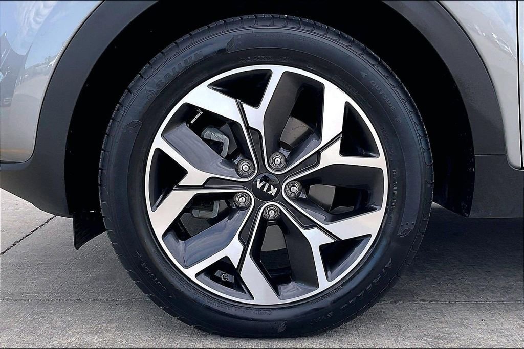 Used 2021 Kia Sportage EX w/ EX Technology Package AWD/4WD image 9