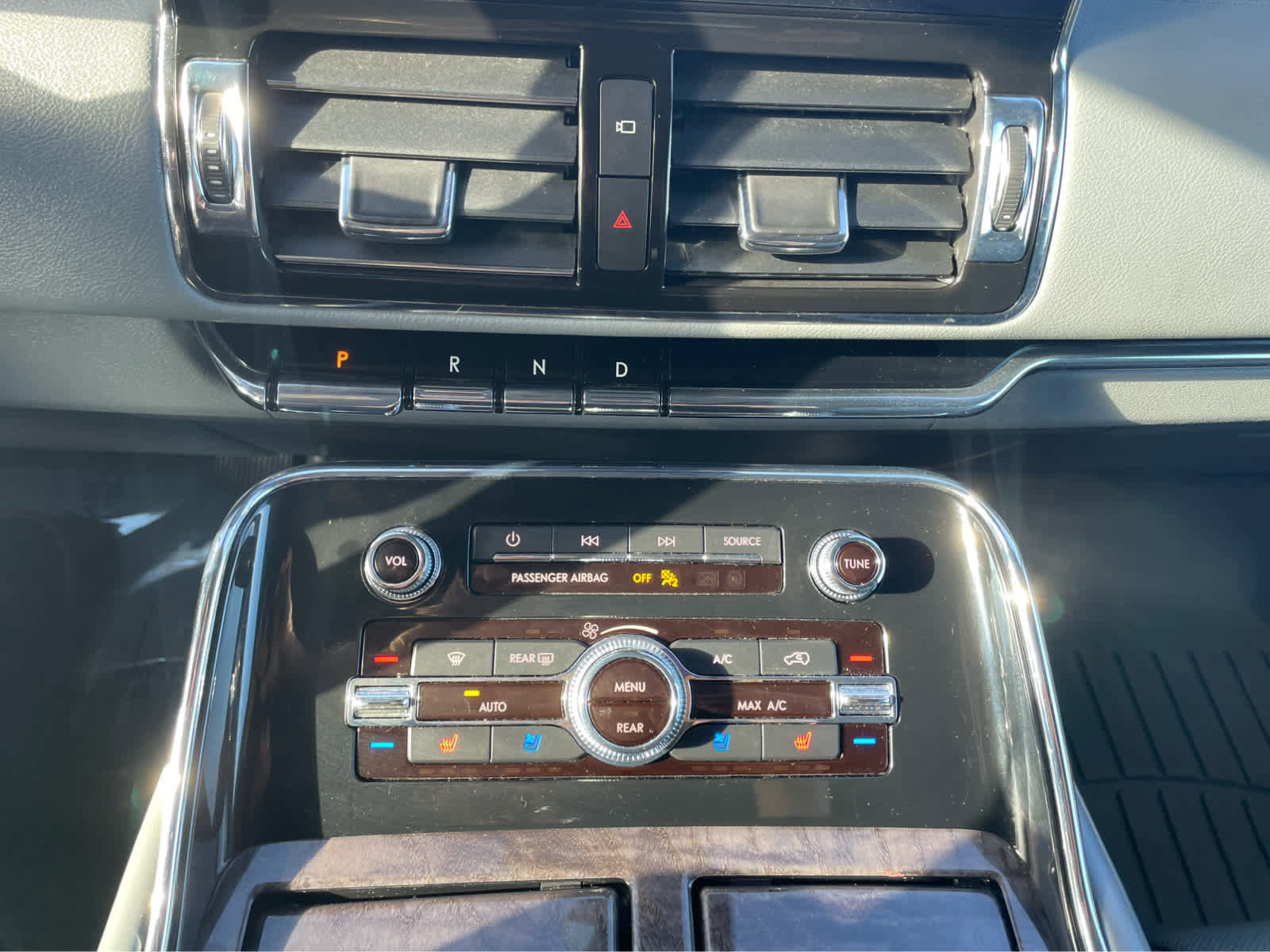 Used 2018 Lincoln Navigator Reserve w/ Technology Package image 26