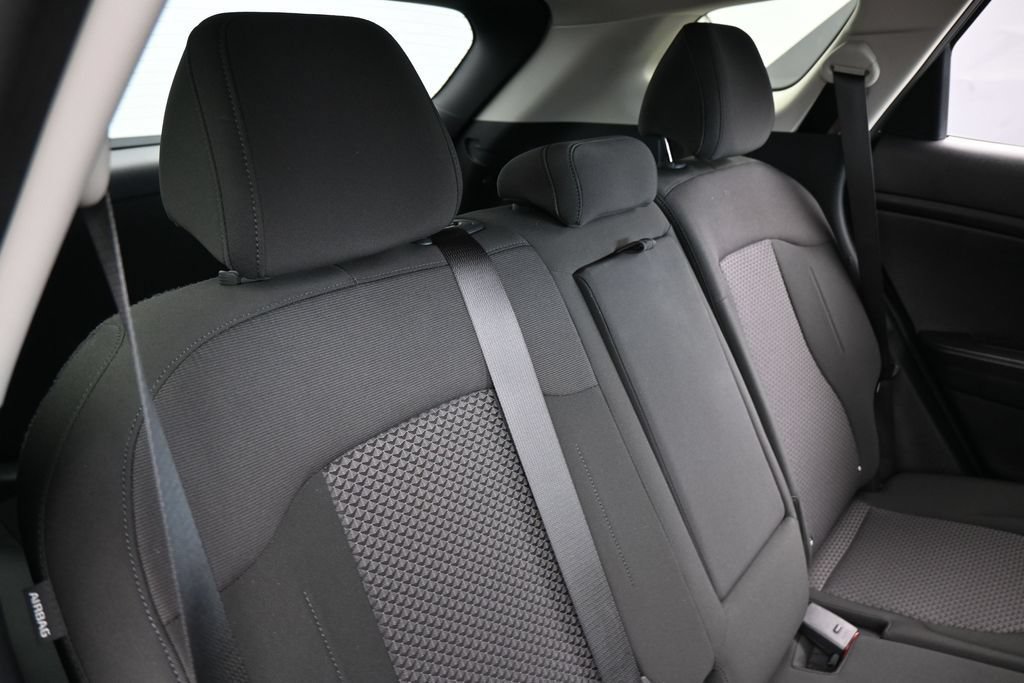 Used 2025 Kia Sportage LX FWD image 34