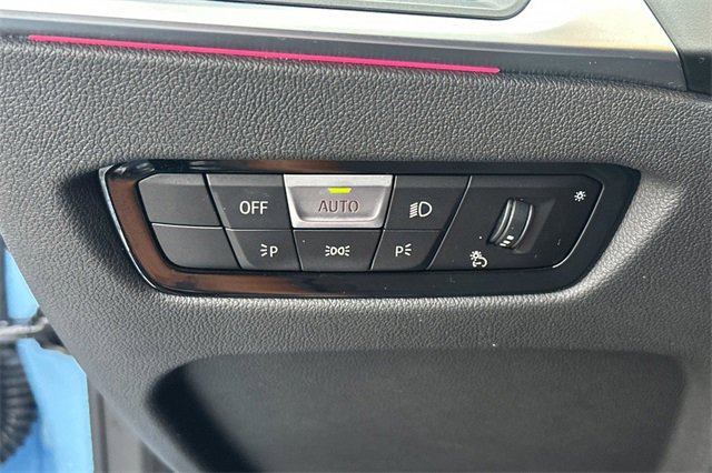 Used 2023 BMW M2 image 33