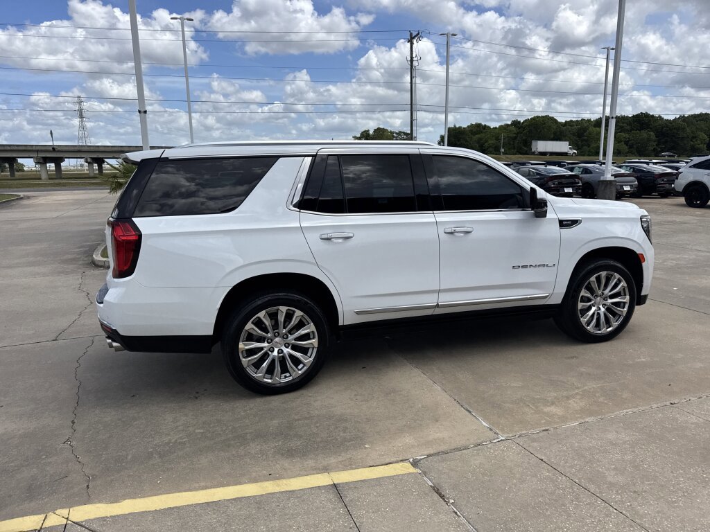 Used 2023 GMC Yukon Denali AWD/4WD image 16