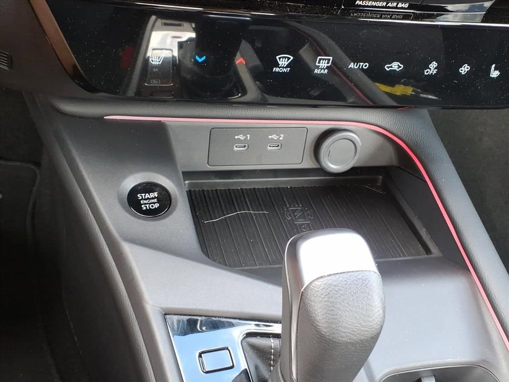 Used 2026 Nissan Sentra SV w/ SV Convenience Package FWD image 20