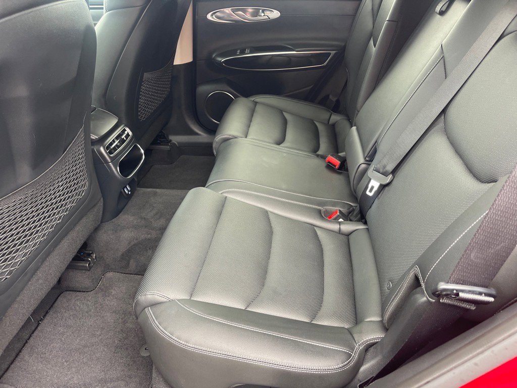 Used 2025 Genesis GV70 2.5T image 12