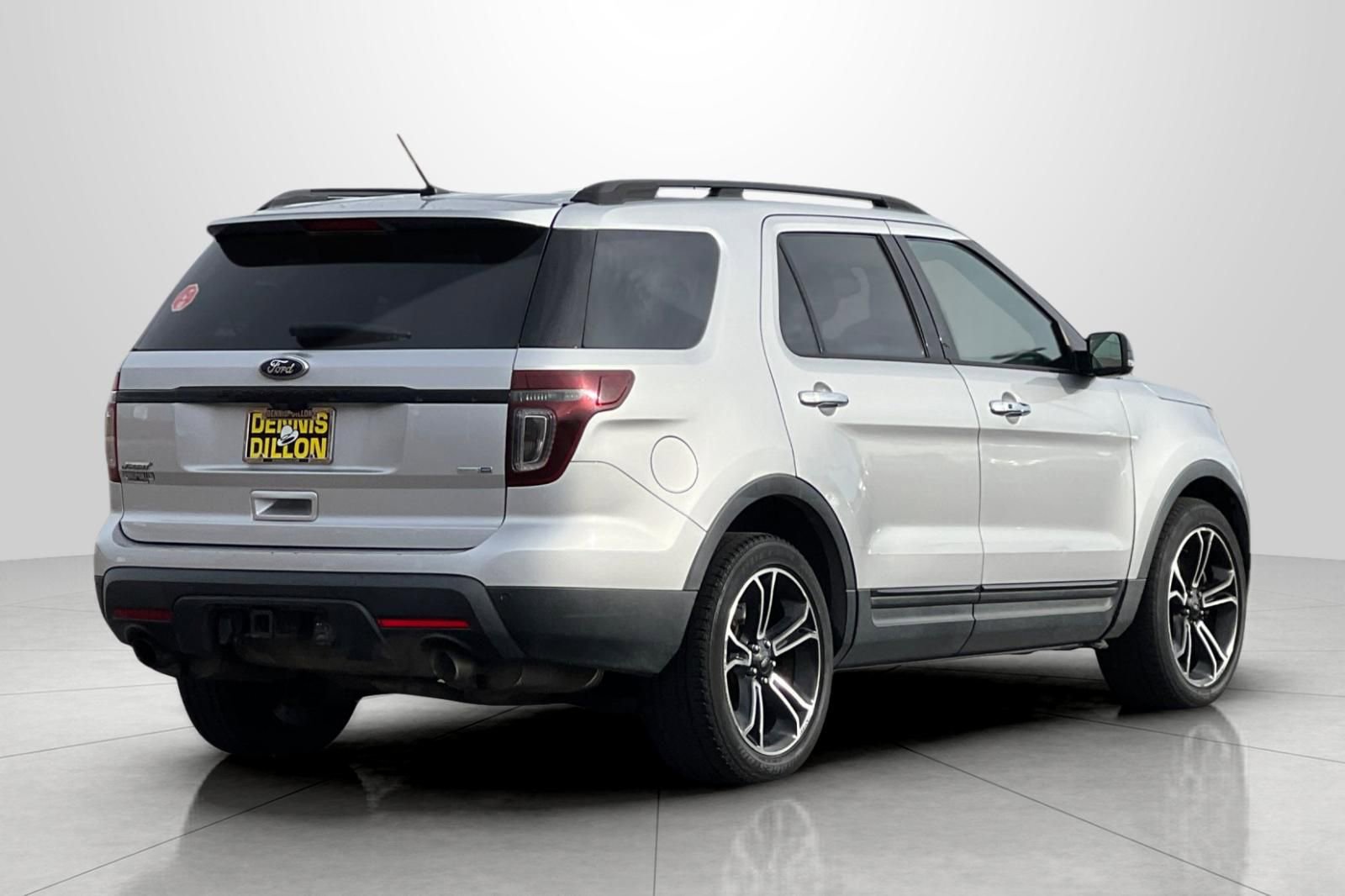 Used 2013 Ford Explorer Sport w/ Class III Trailer Tow Pkg image 4
