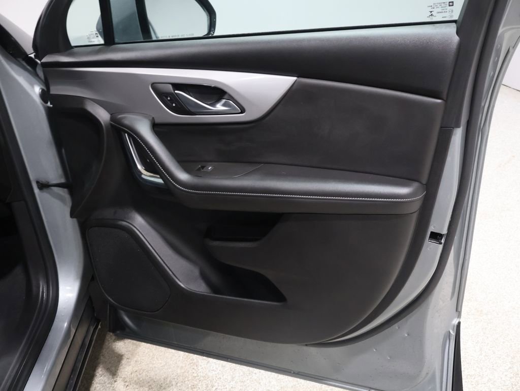 Used 2023 Chevrolet Blazer LT image 22