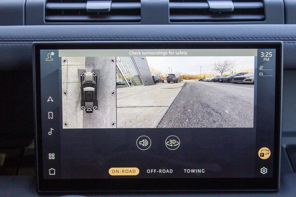 Used 2025 Land Rover Defender 110 S image 18