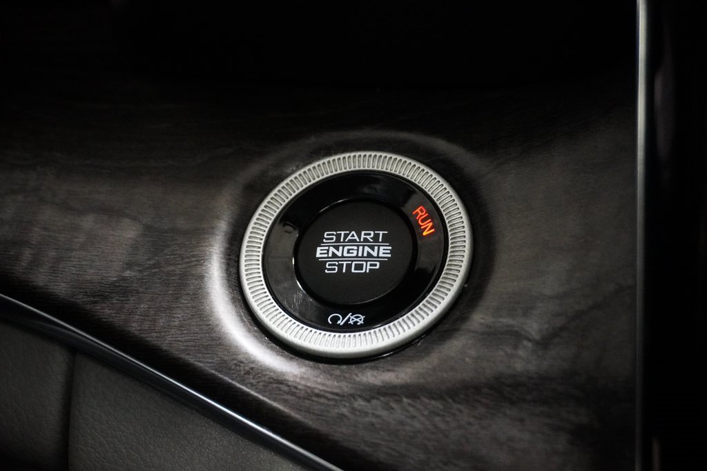 Certified 2022 Jeep Grand Cherokee L Overland w/ MOPAR Finishing Package image 27