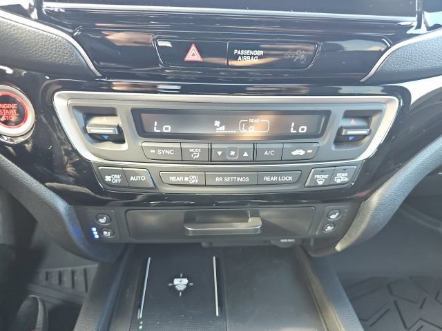 Used 2025 Honda Ridgeline Black Edition image 52