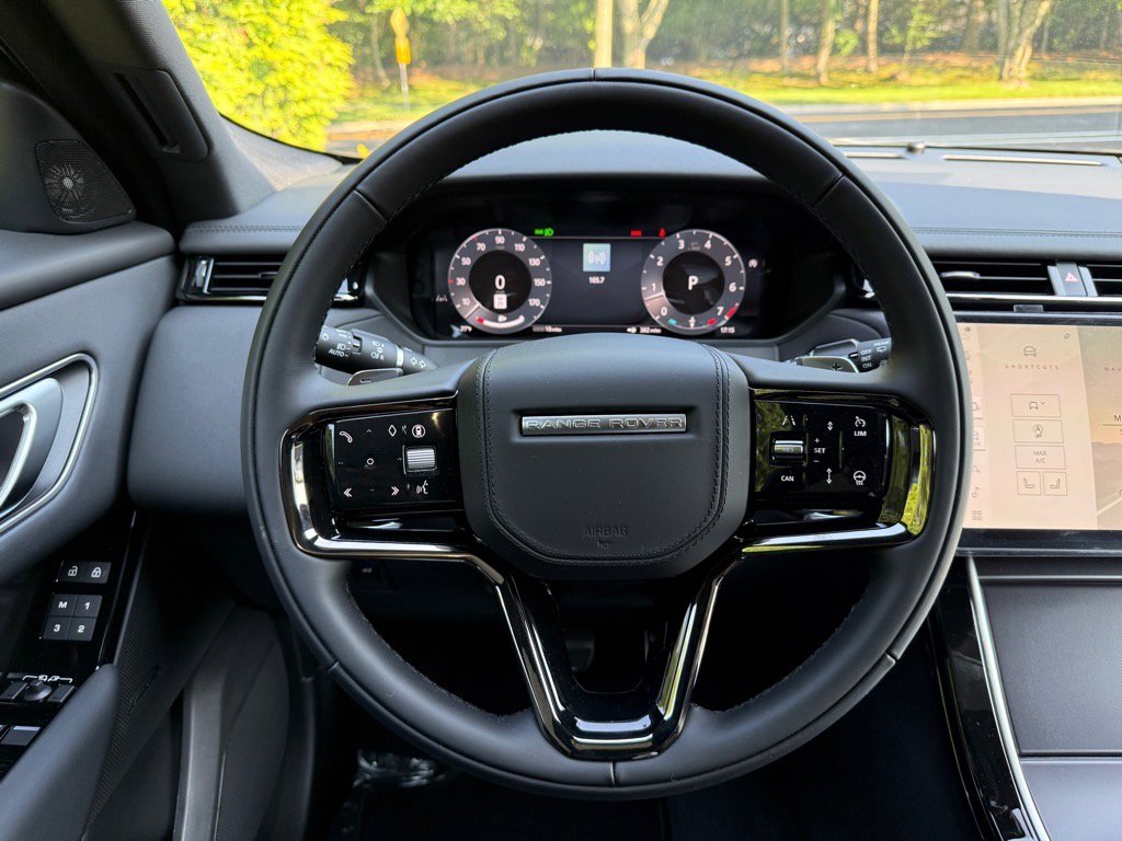 New 2026 Land Rover Range Rover Velar Dynamic SE image 16