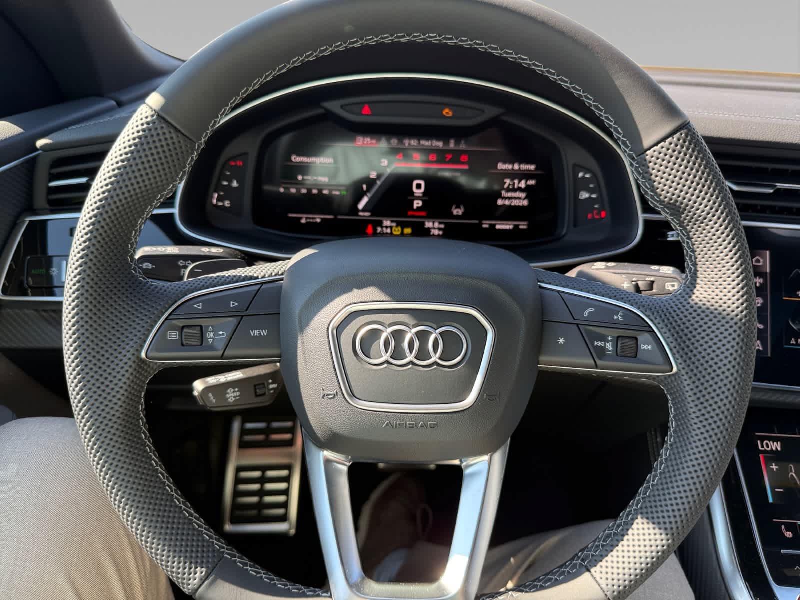 New 2026 Audi SQ8 Premium Plus AWD/4WD image 13