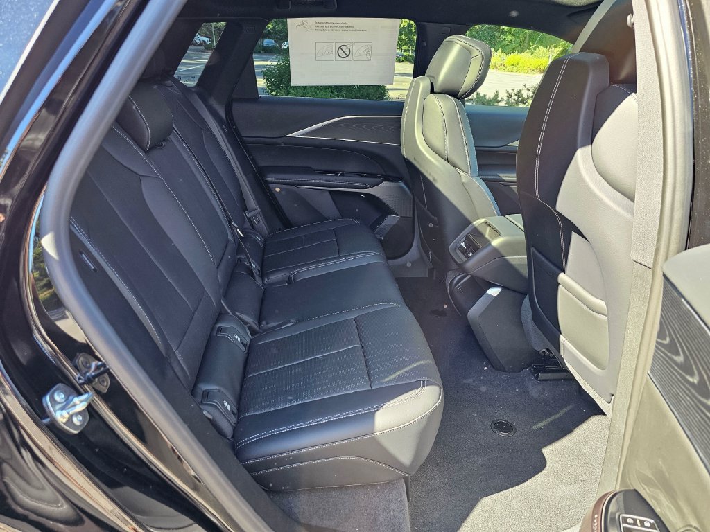 Certified 2026 Cadillac Lyriq Sport AWD/4WD image 12