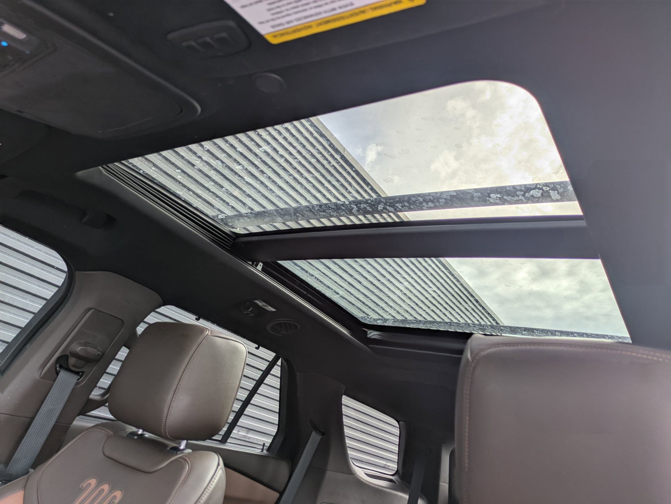 Used 2022 Ford Explorer King Ranch w/ Premium Technology Package image 21