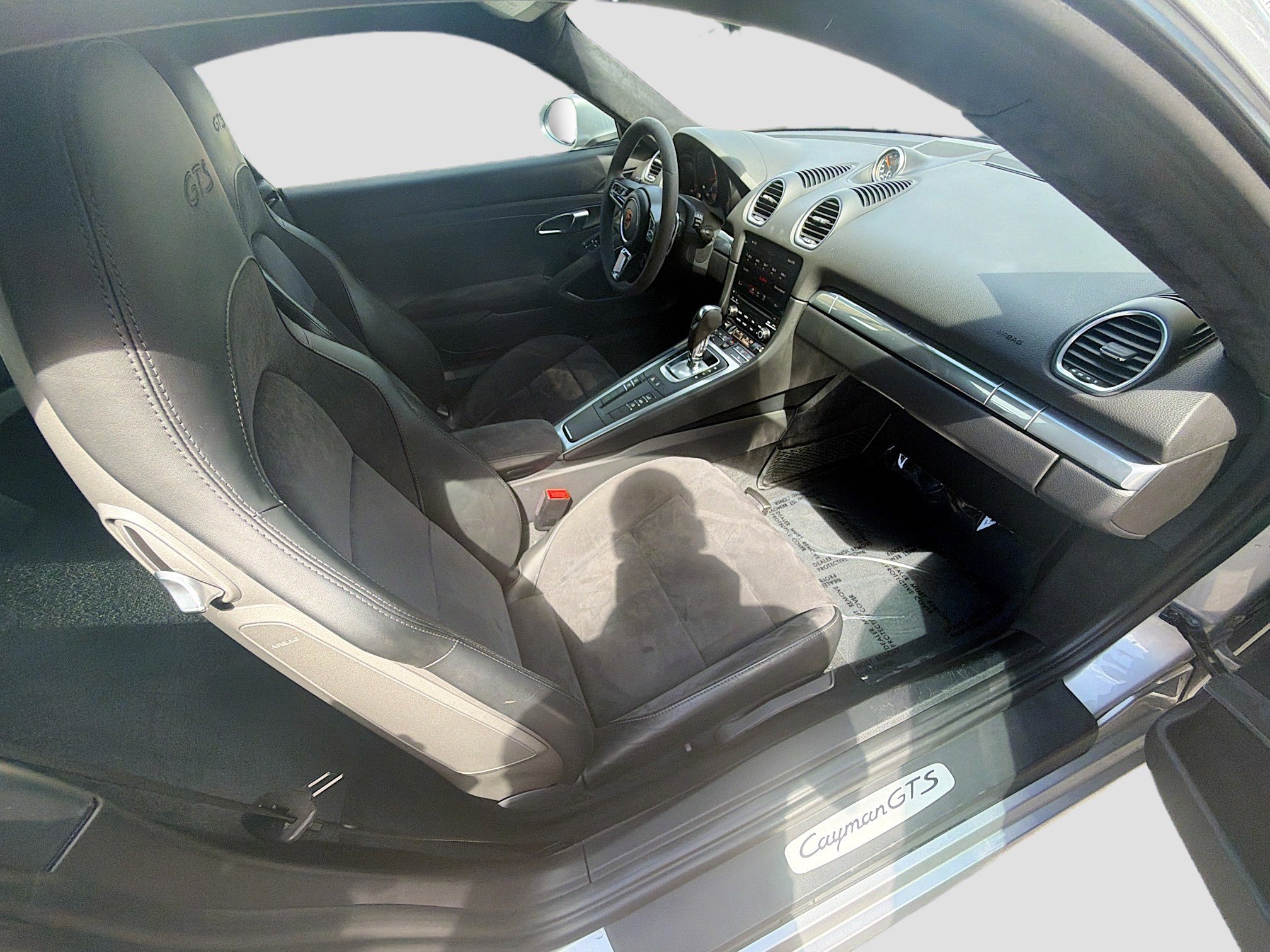 Used 2018 Porsche 718 Cayman GTS image 26