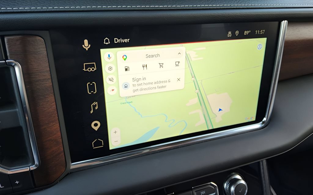 Used 2024 GMC Yukon Denali Ultimate AWD/4WD image 13