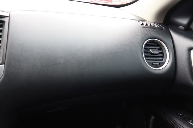 Used 2018 Nissan Pathfinder SL w/ Midnight Edition Package image 37