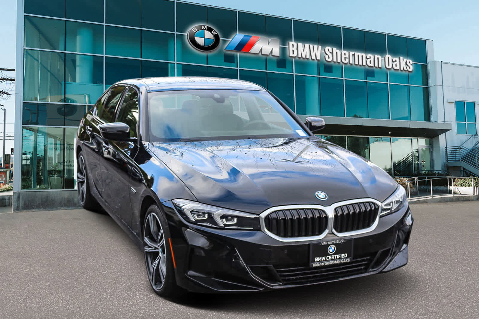 Certified 2023 BMW 330e w/ Driving Assistance Package image 3