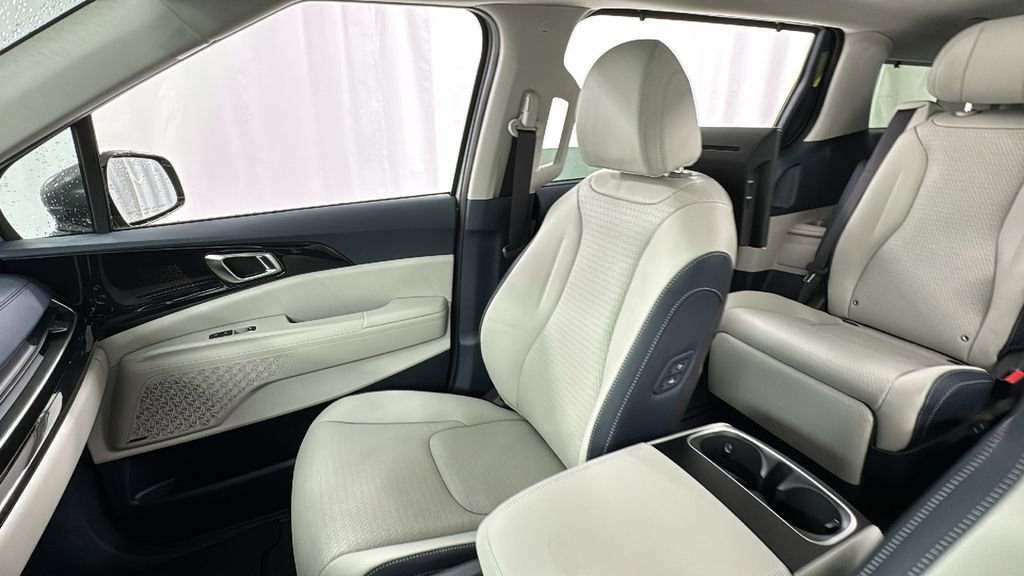 New 2026 Kia Carnival SX Prestige image 13
