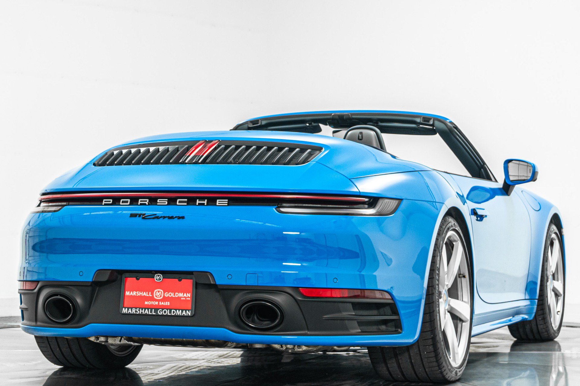 Used 2023 Porsche 911 Carrera image 9