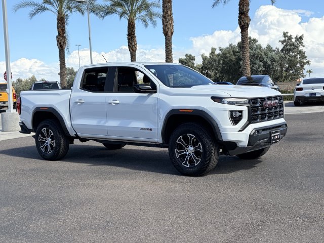 Used 2025 GMC Canyon AT4 AWD/4WD image 4