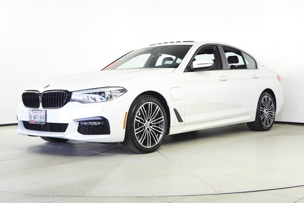 Used 2019 BMW 530e 530e iPerformance w/ M Sport Package image 2