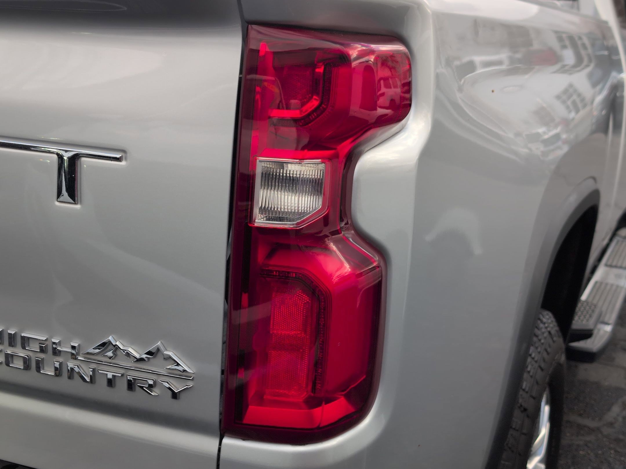 Certified 2022 Chevrolet Silverado 3500 High Country w/ Safety Package II image 12