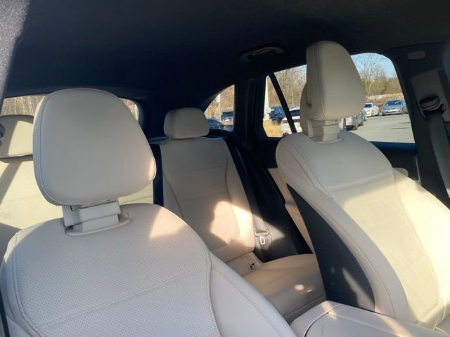 Used 2025 Mercedes-Benz GLC 350e GLC 350e image 26
