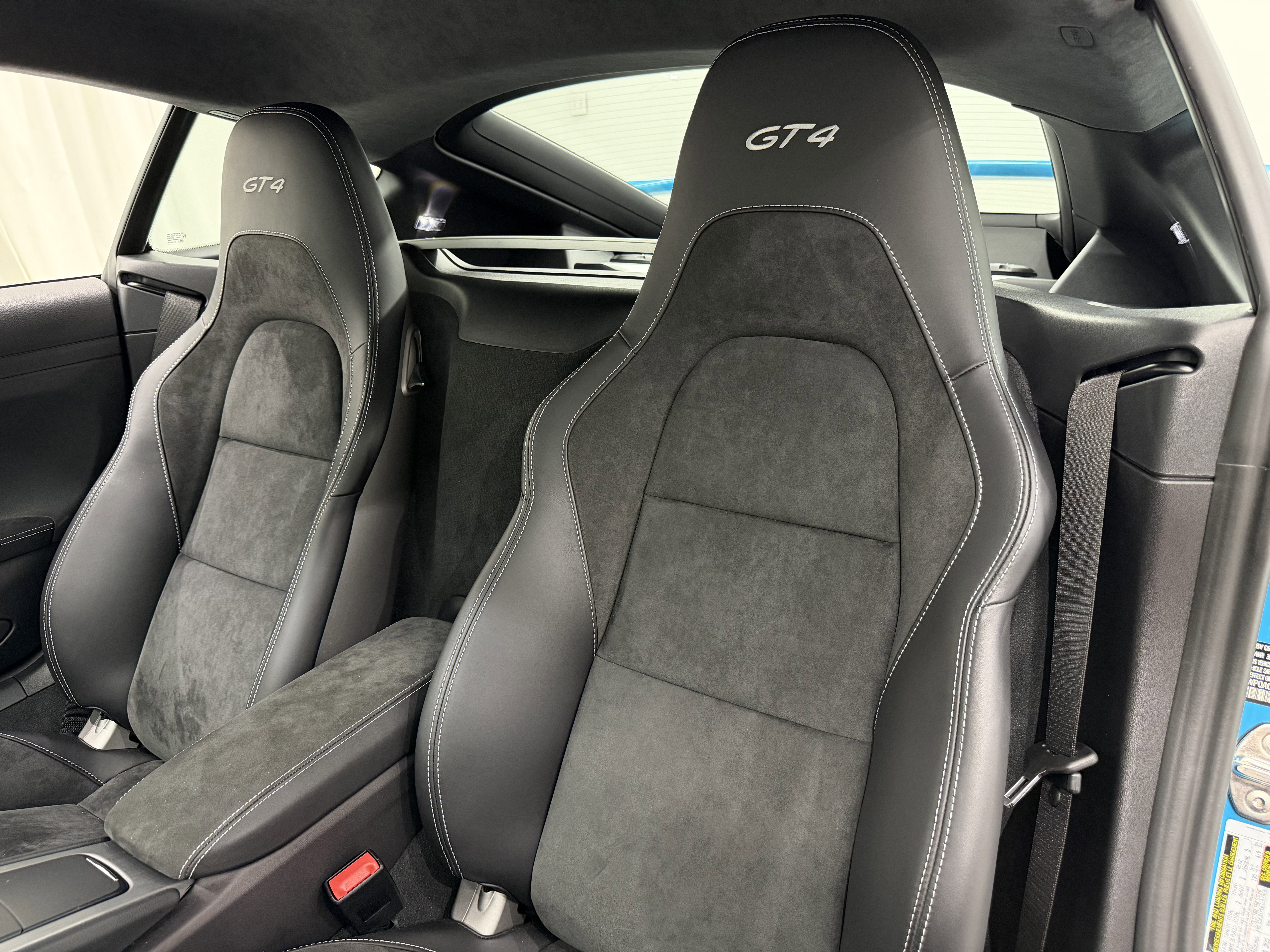 Certified 2021 Porsche 718 Cayman GT4 image 30