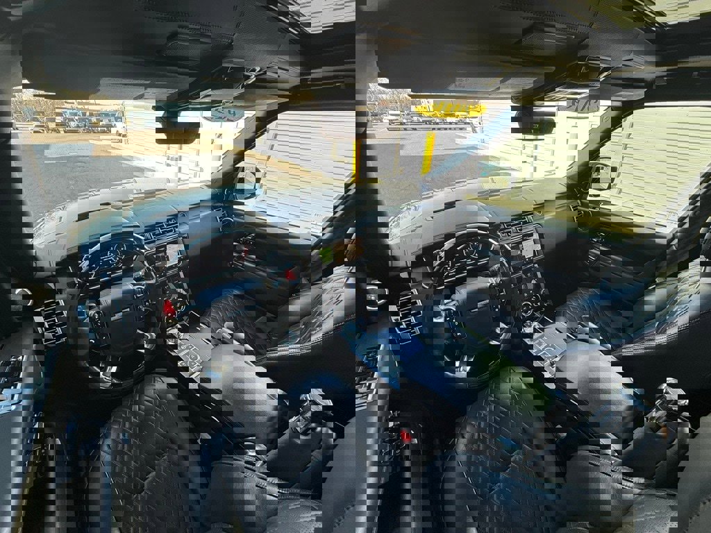 Used 2019 Land Rover Range Rover SV Autobiography Dynamic image 24