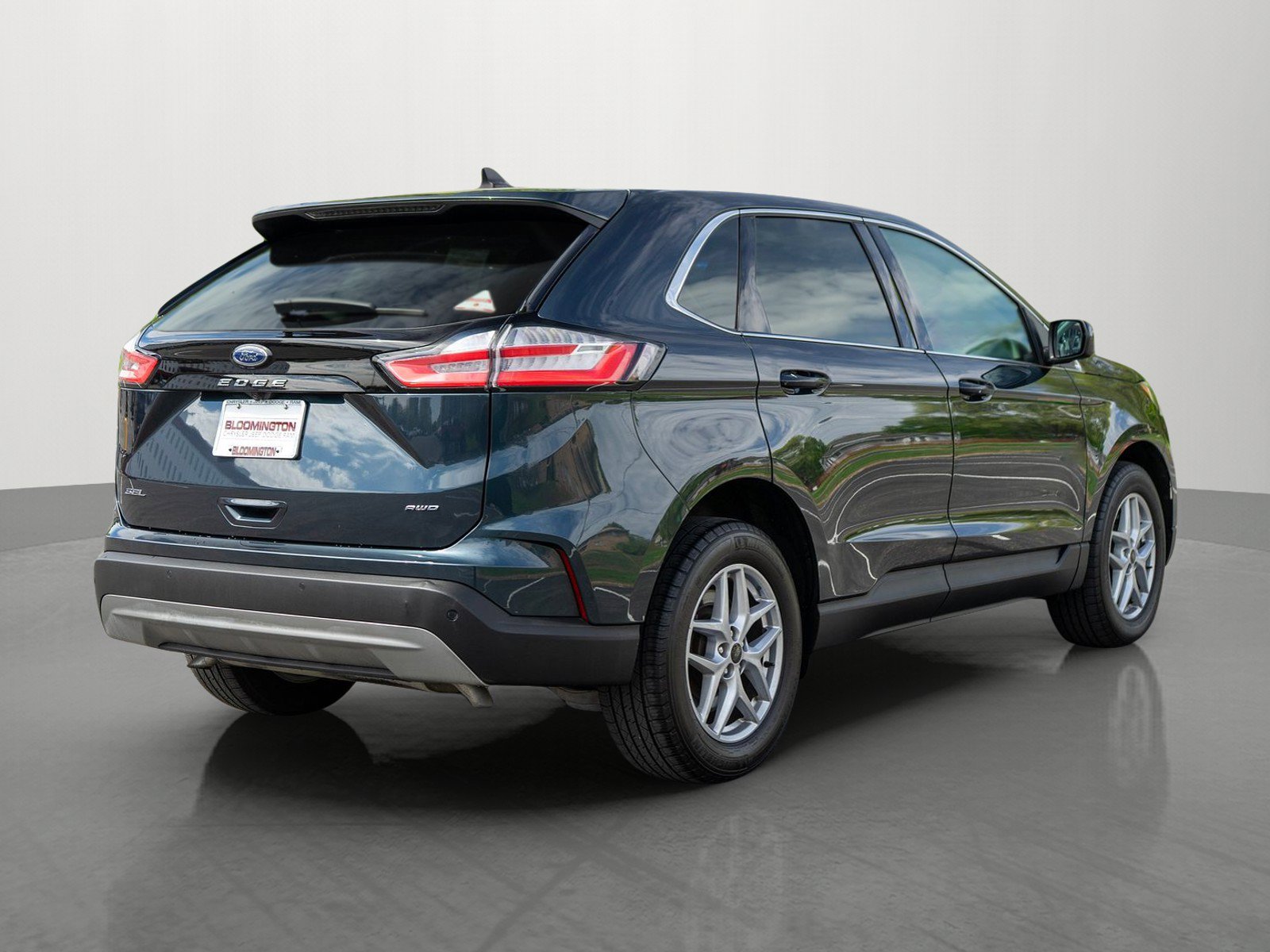 Used 2024 Ford Edge SEL w/ Convenience Package AWD/4WD image 7