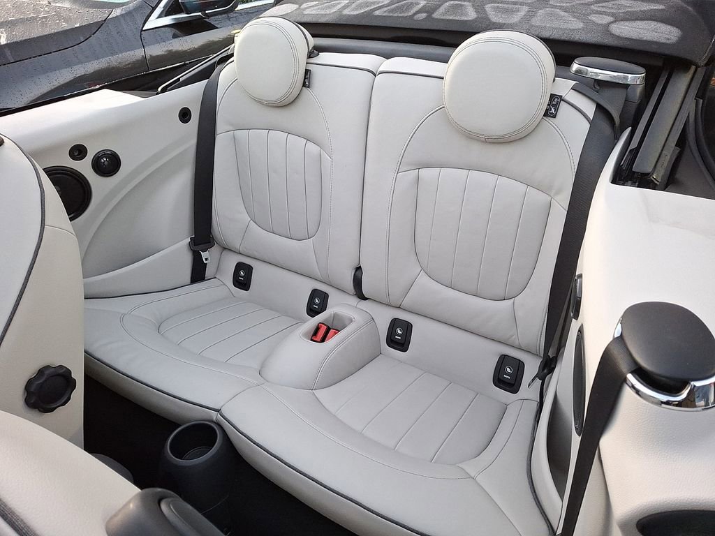 Used 2017 MINI Cooper S image 7