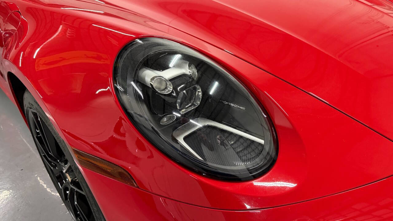 Used 2023 Porsche 911 Carrera image 6