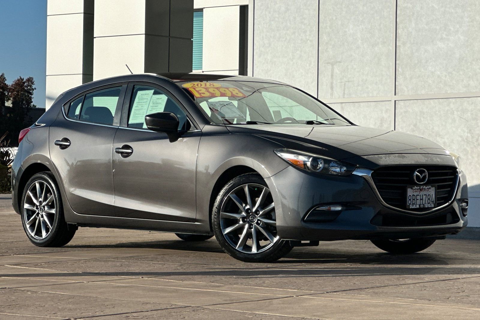 Used 2018 MAZDA MAZDA3 Touring image 2