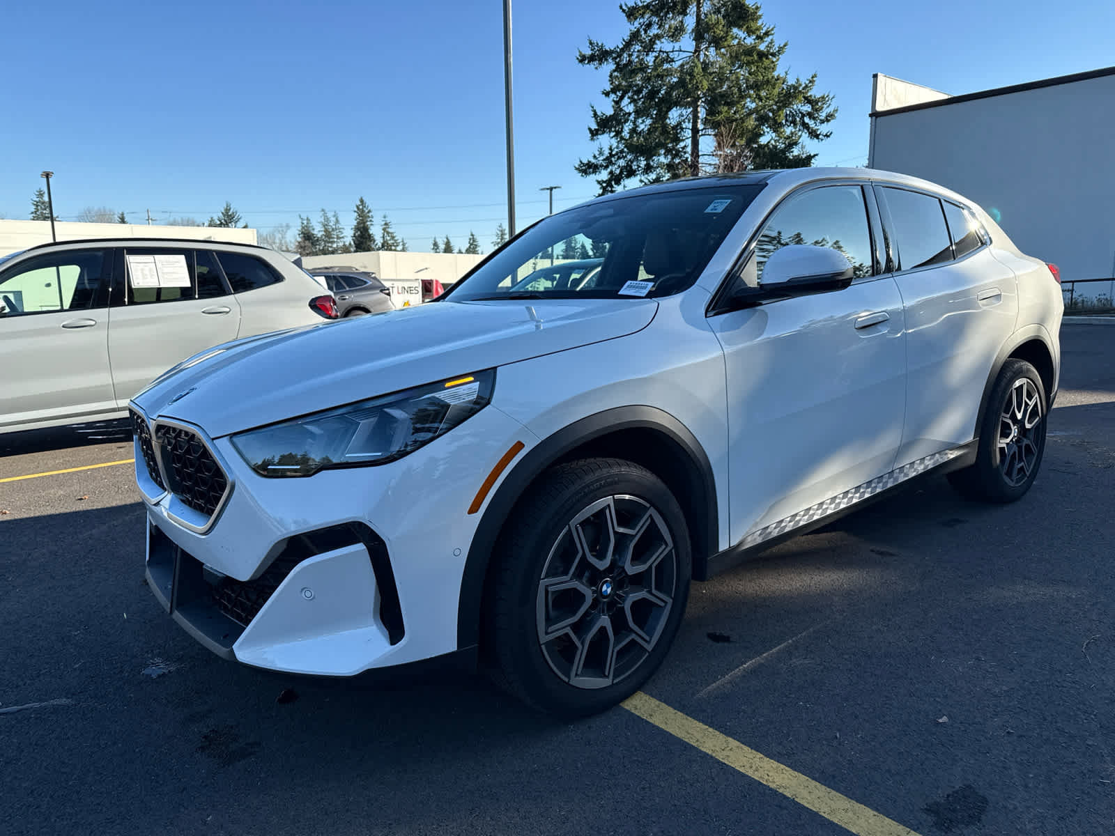Used 2025 BMW X2 xDrive28i w/ Technology Package image 5