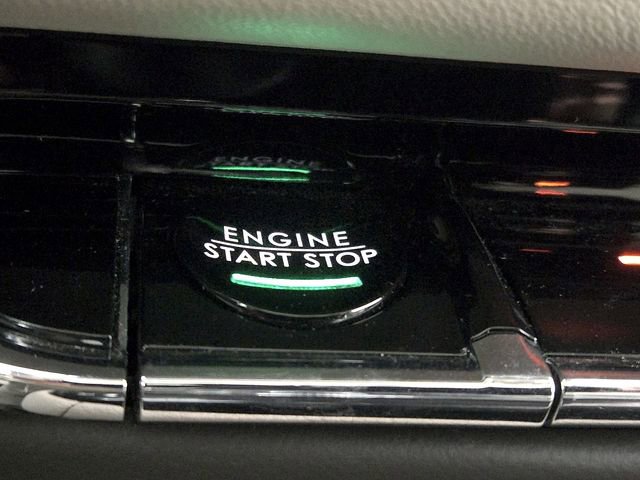 Used 2022 Lincoln Nautilus Reserve w/ Equipment Group 201A AWD/4WD image 27