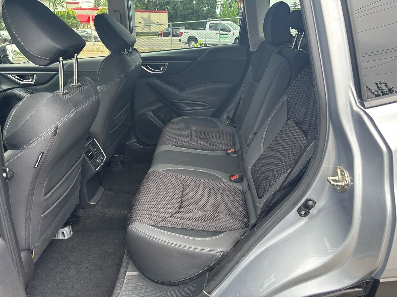 Used 2020 Subaru Forester Premium AWD/4WD image 27