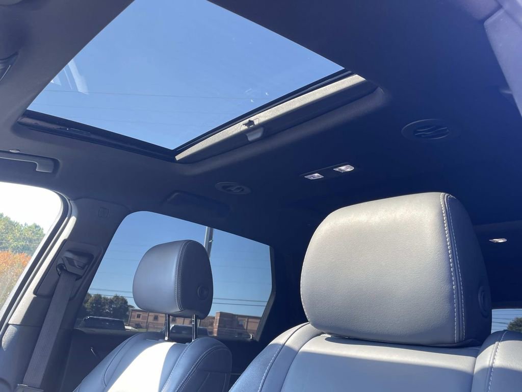 Used 2022 Buick Enclave Essence w/ Experience Buick Package image 21