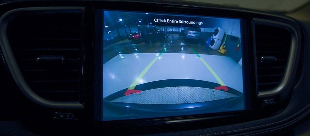 Used 2023 Chrysler Pacifica Limited FWD image 22